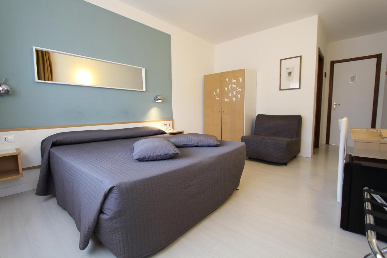 Hotel Giardino Breno Ngoại thất bức ảnh