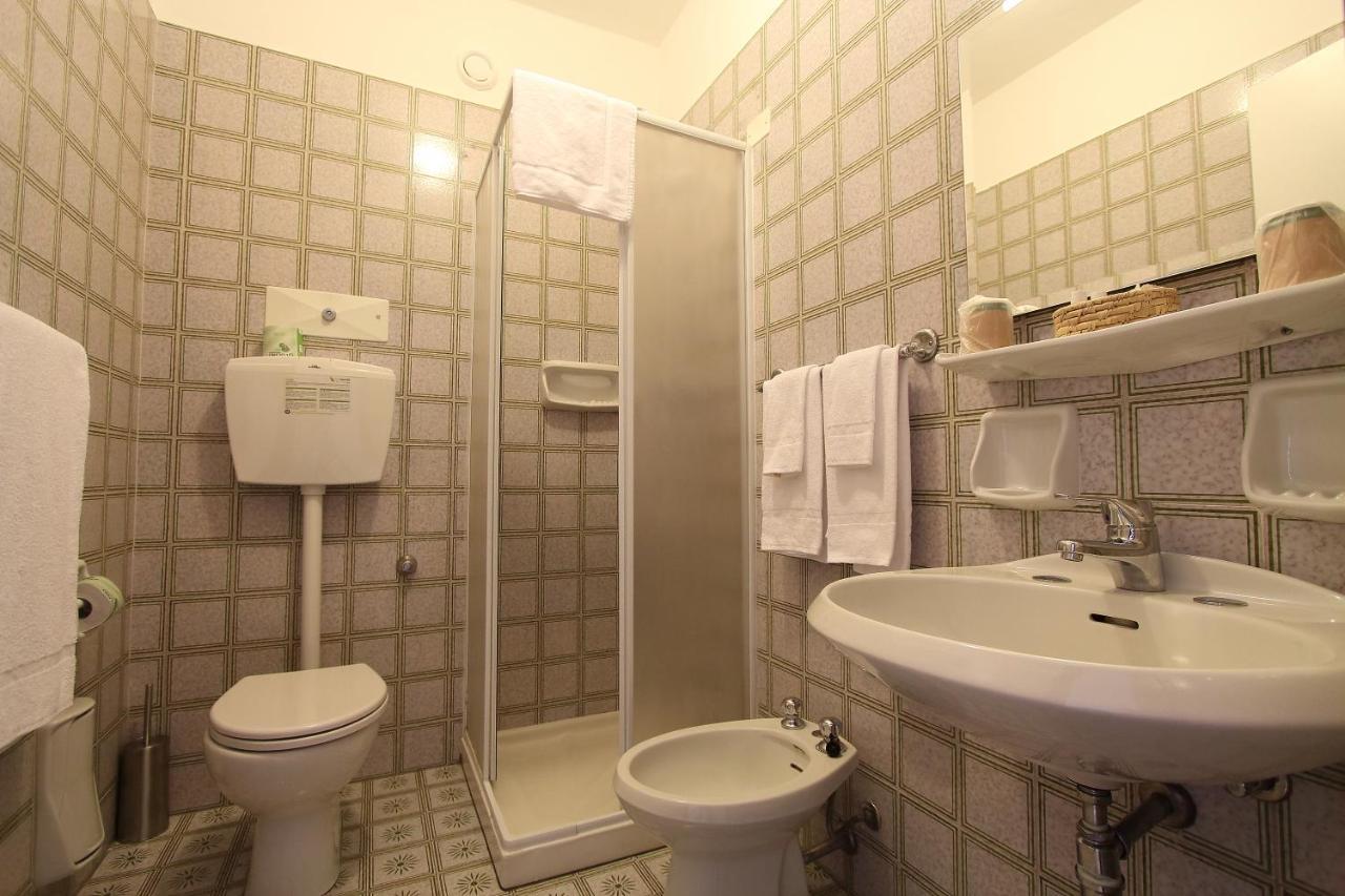 Hotel Giardino Breno Ngoại thất bức ảnh