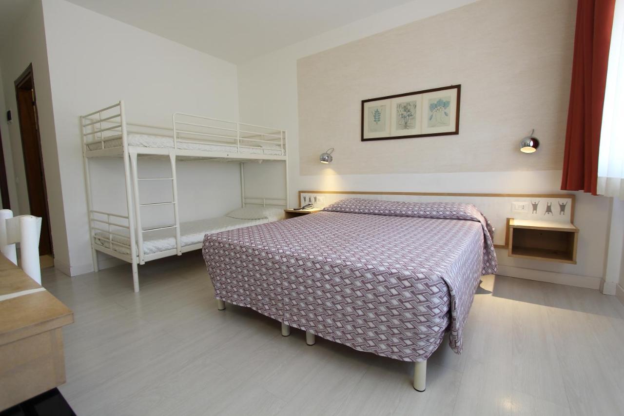 Hotel Giardino Breno Ngoại thất bức ảnh