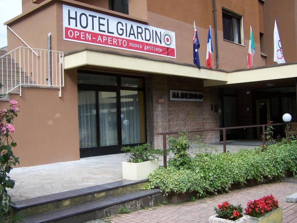 Hotel Giardino Breno Ngoại thất bức ảnh